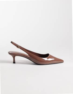 Mango - Slingback-Schuhe in brauner Lackoptik mit Kitten-Absatz-Brown