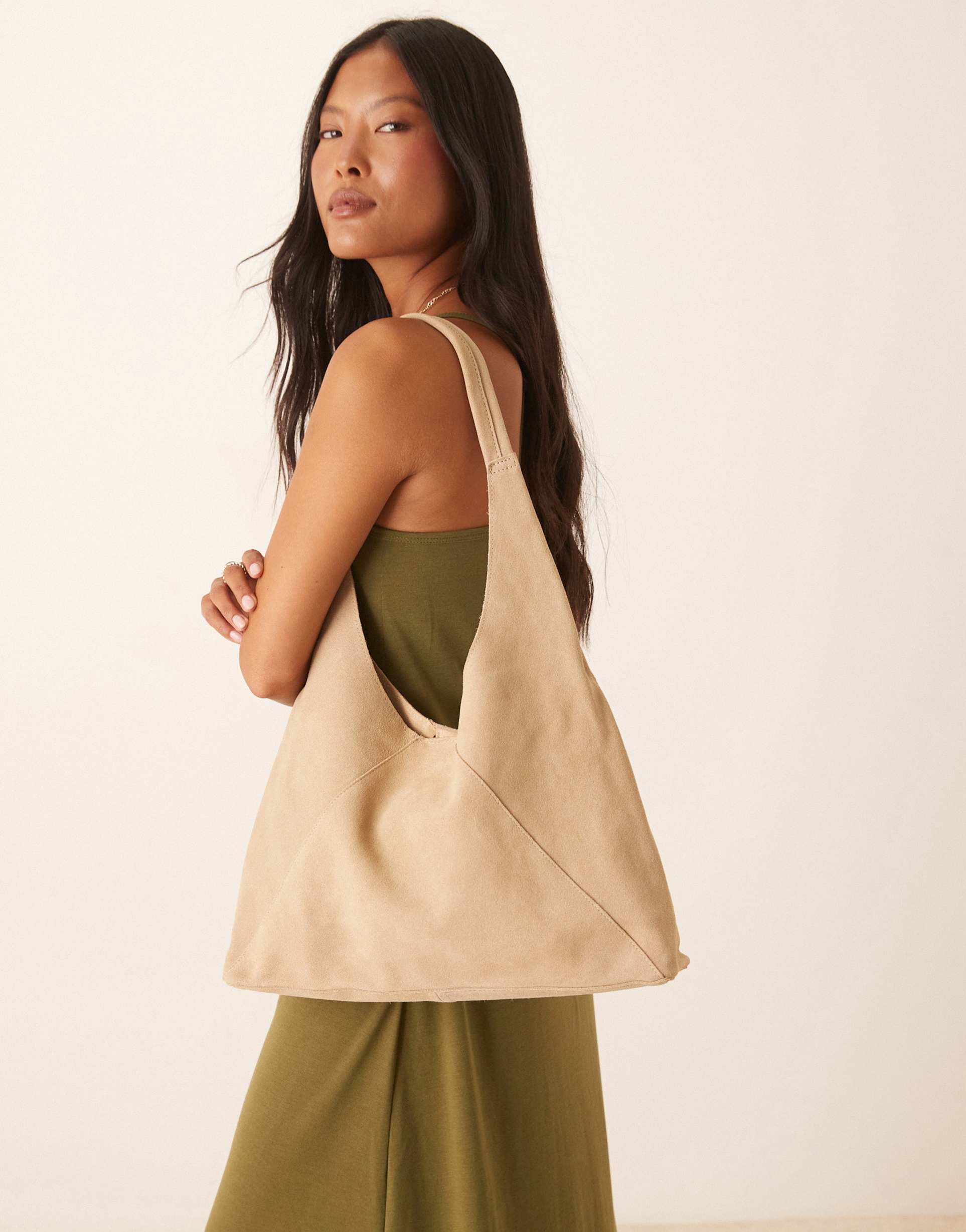mango slouchy suede shoulder bag in oat