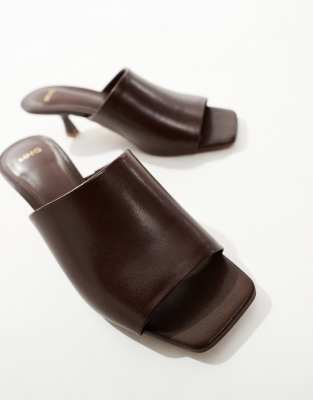 MANGO SQUARE TOE MULES 