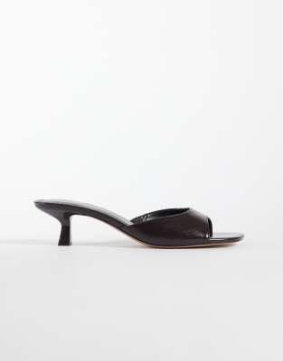  starring Hailey Bieber faux leather low heeled mule sandal 