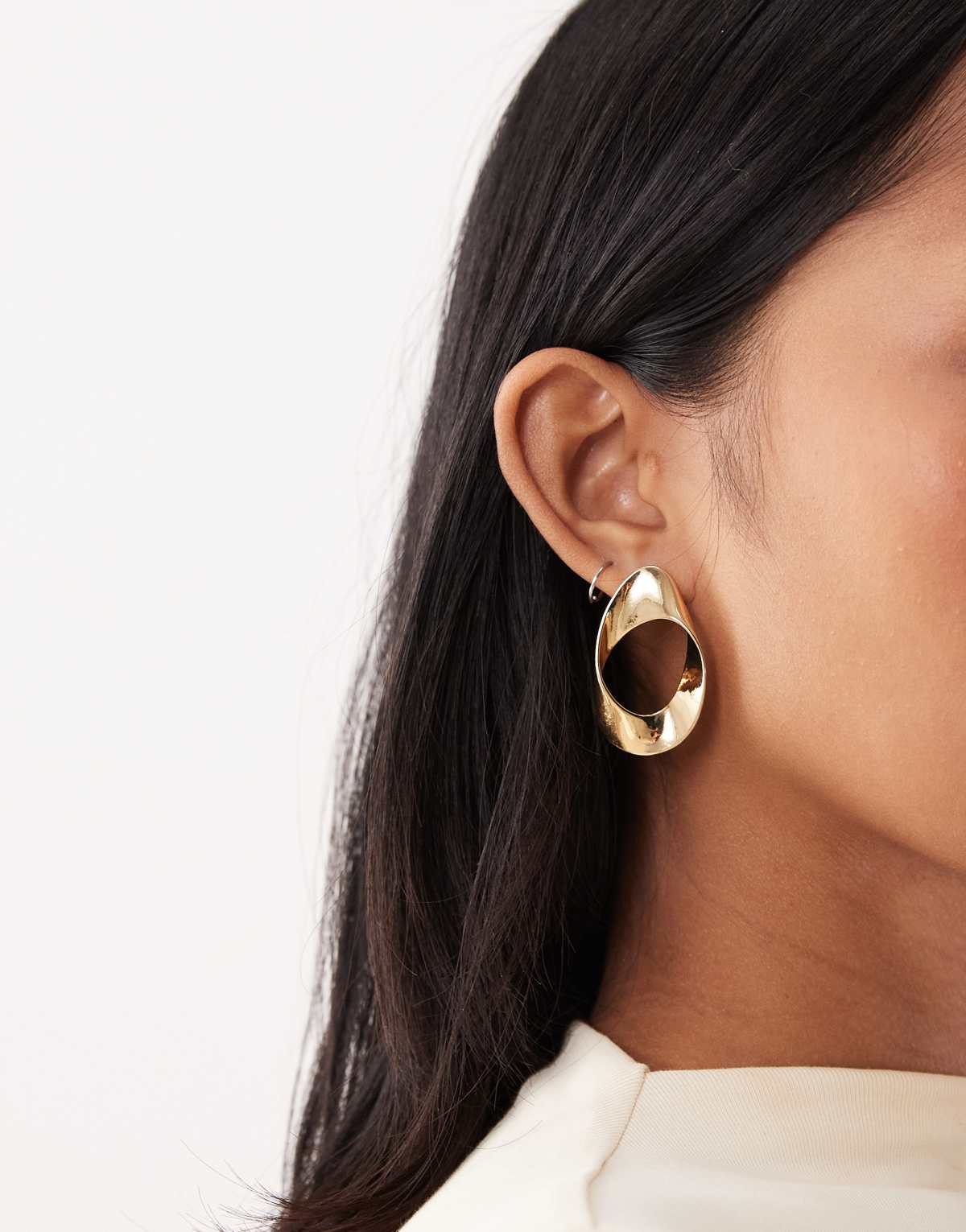 Mango statement oval earings in gold