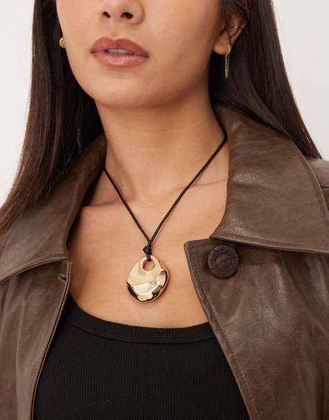 Mango statement pendant necklace in gold - view 1