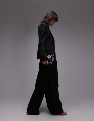 Shoulder Cut Outs 2