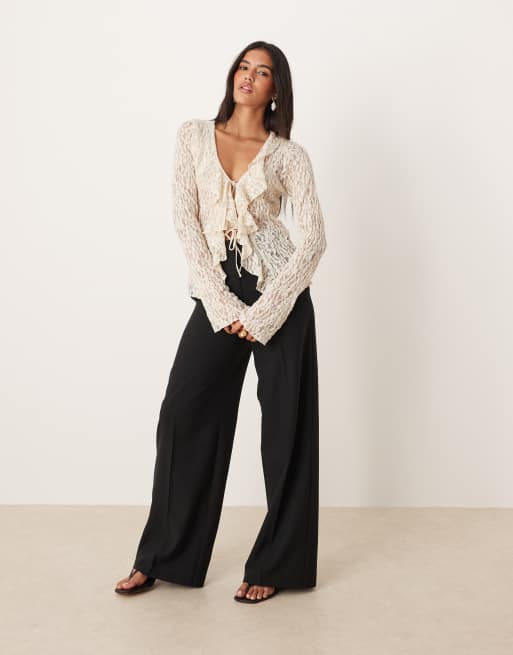 Mango – Strukturierte, langärmlige Bluse in Beige mit Rüschendetail, 4 von 4
