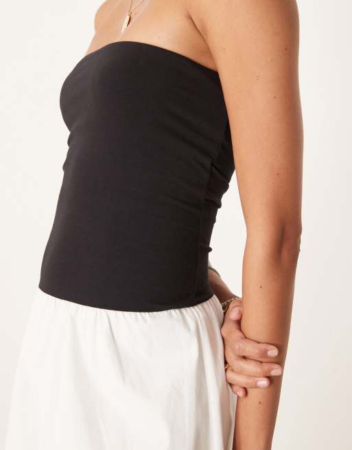 Mango – Sukienka midi z czarnym dekoltem bandeau i bufiastą białą spódnicą, 3 z 4