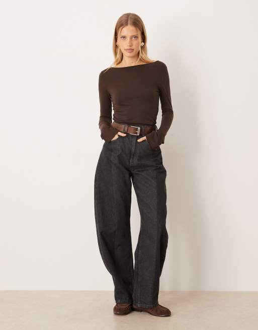 Mango - T-shirt marrone con scollo a barchetta e maniche svasate, 2 di 4