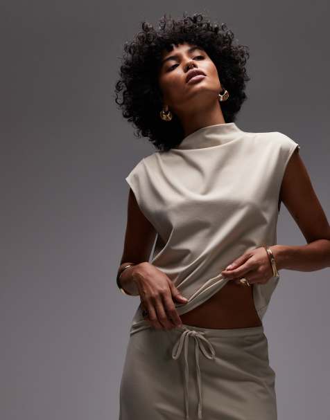 Mango - T-shirt van polyamide met rechte hals en kapmouwtjes in lichtbeige, deel van co-ord set - view 1