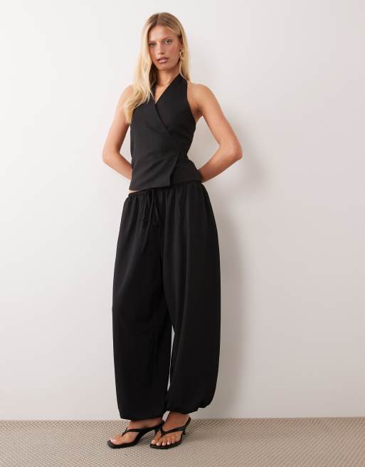 Mango tailored halterneck sleeveless top in black, 2 of 4
