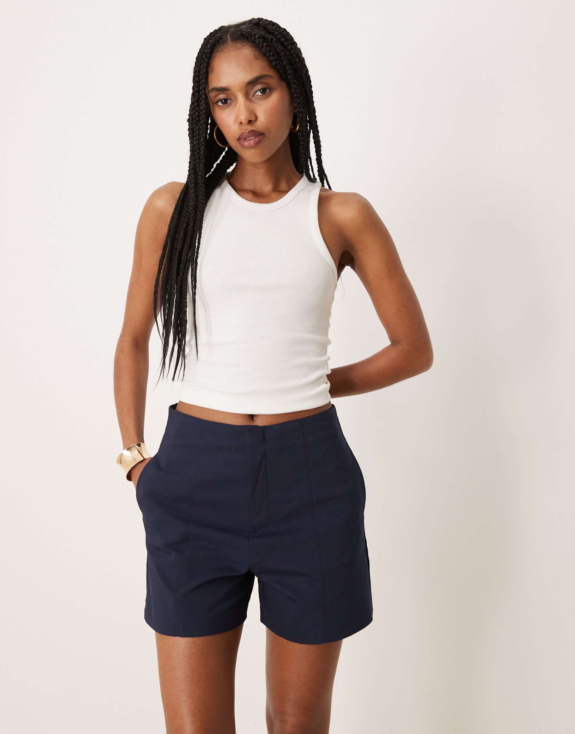 mango tailored short with pockets in navy
