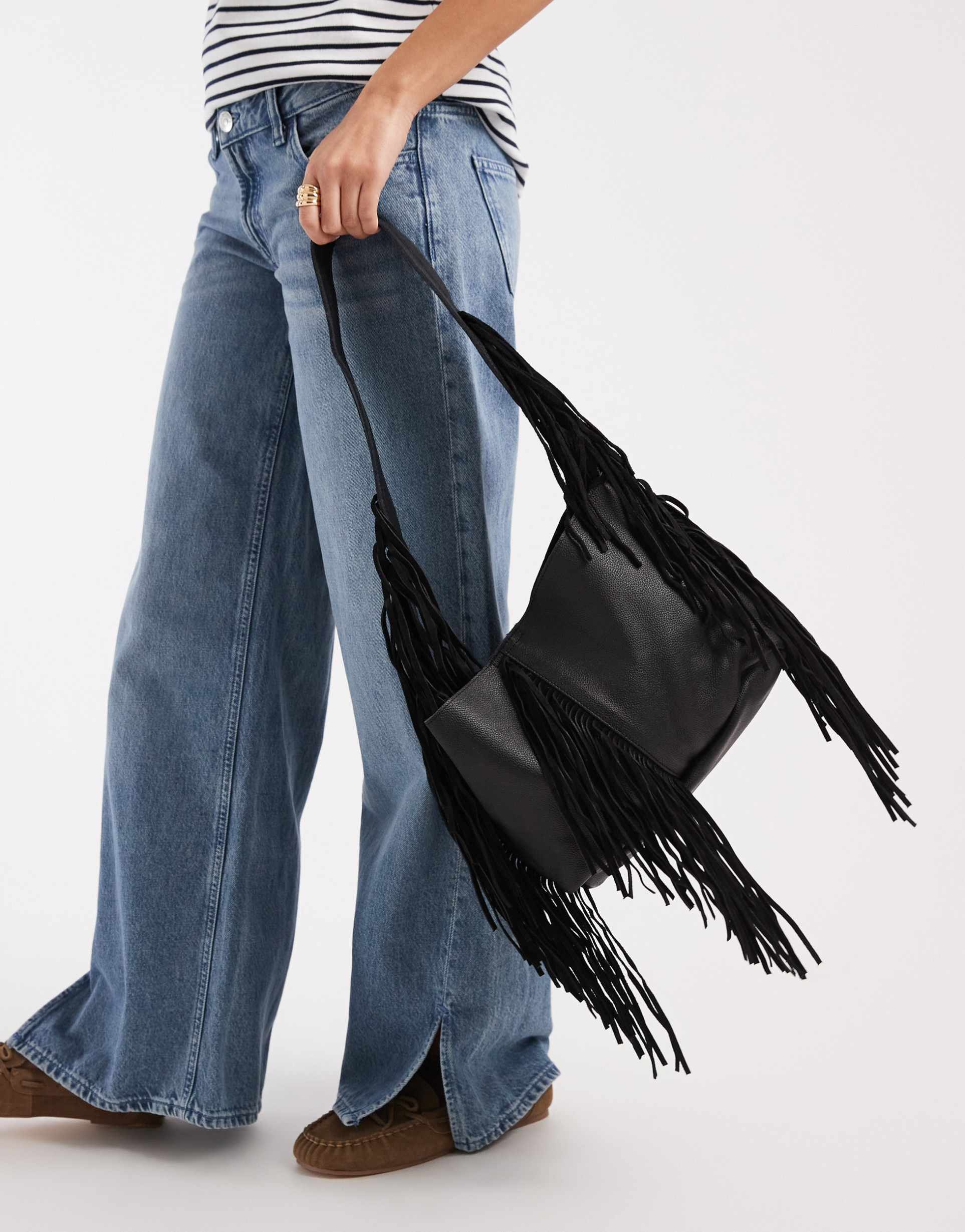 mango teen 100% leather tassel detailing shoulder bag in black