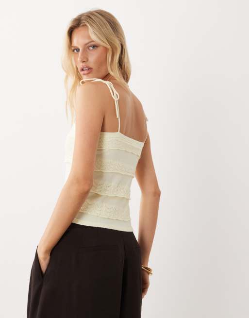 Mango Teen cami-top med blondedetalje og stropper i pastelgul, 4 af 4