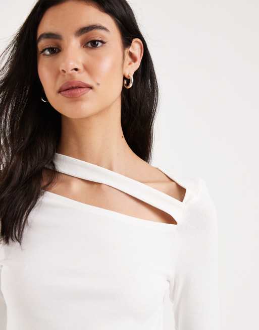 Mango Teen cut out long sleeve top in white, 3 of 4