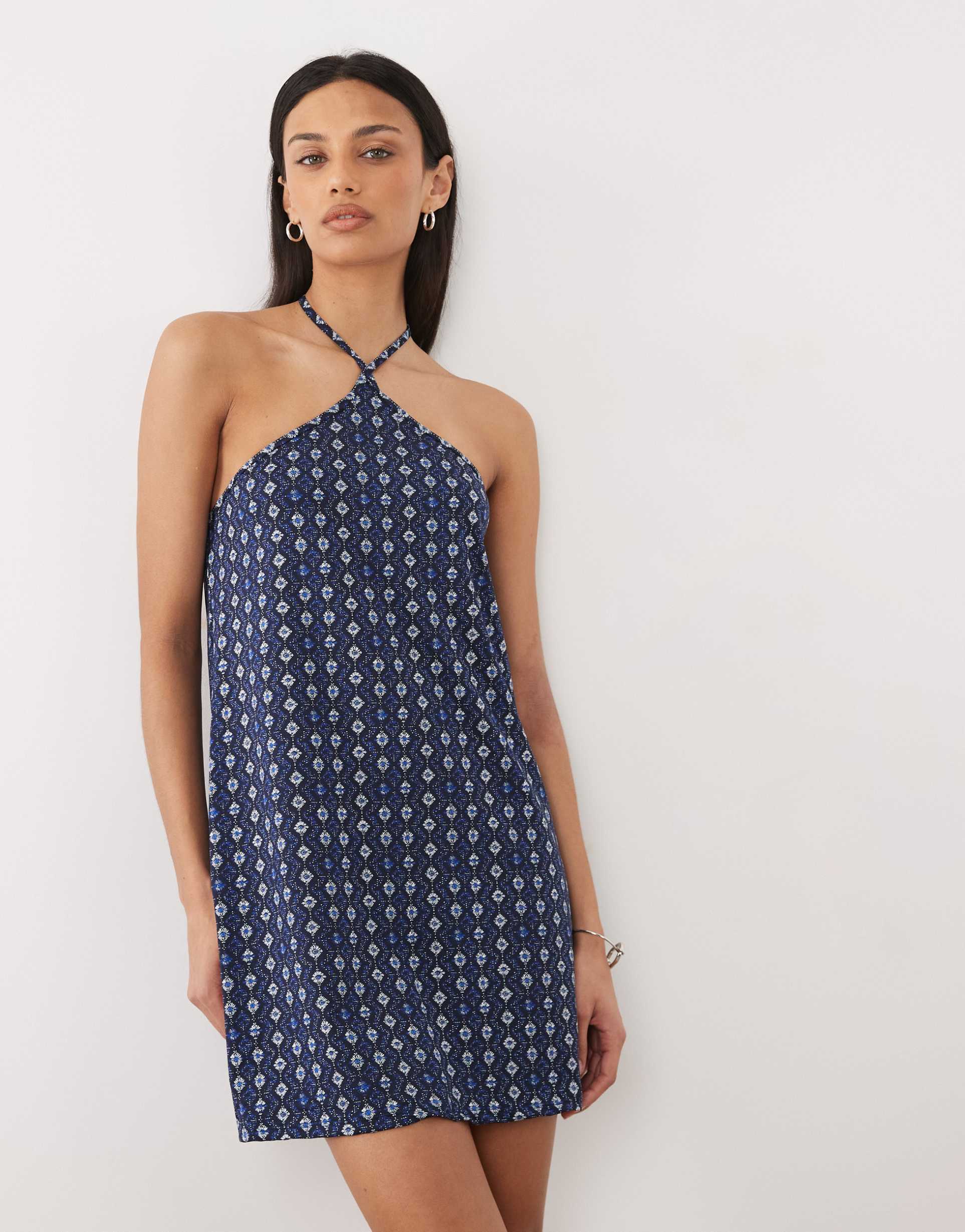 mango teen halterneck mini dress in blue print