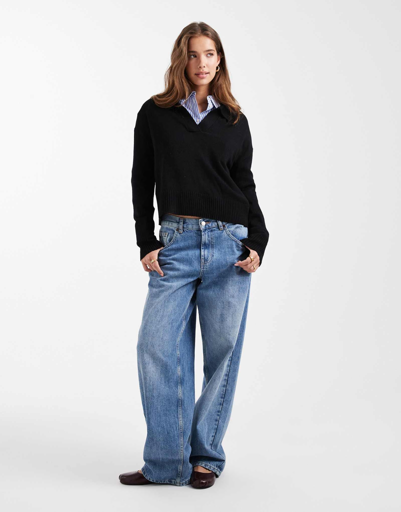 Вязаный свитер Mango Teen с v-образным вырезом черного цвета 