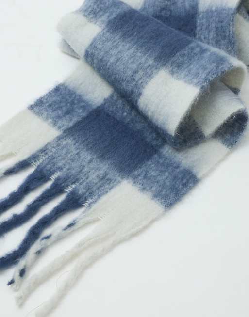 Mango Teen knitted scarf in blue and white check print, 4 of 5
