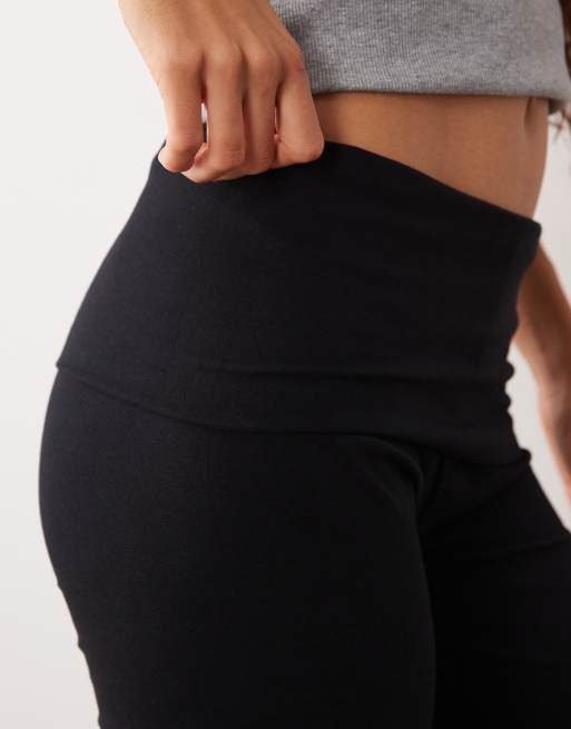 Mango Teen pantaloni svasati in jersey con risvolto nero, 4 di 5