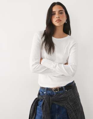 Mango Teen Round Neck Long Sleeve T-shirt In White