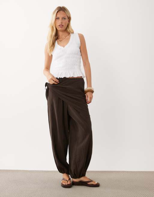 Mango Teen shirred v neck sleeveless top in white, 4 of 4
