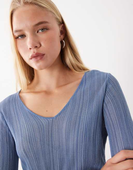 Mango Teen top van lichtgewicht breisel met V-hals in blauw, 2 van 4