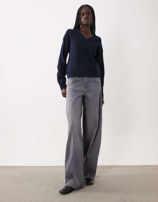 Mango Teen v neck knitted jumper in navy, 3 of 4