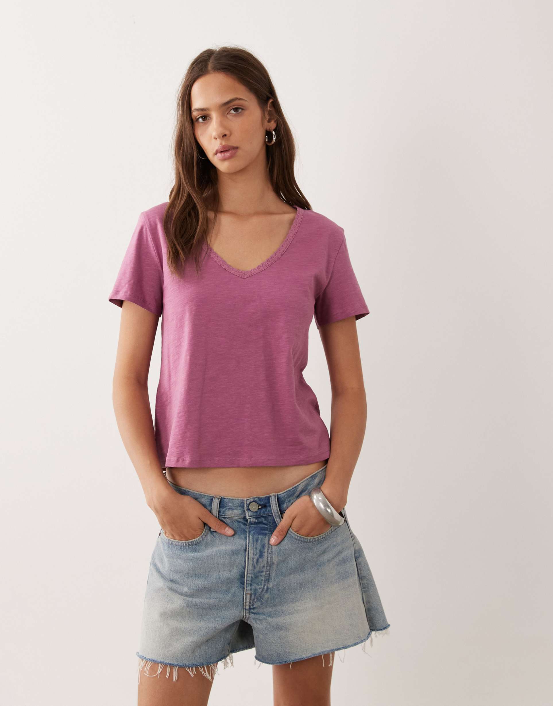 mango teen v neck lace trim t-shirt in pink