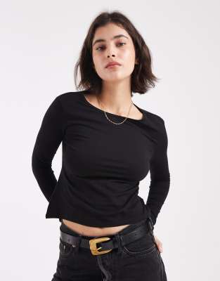 Mango Teen V-neck Sculpt Top In Black