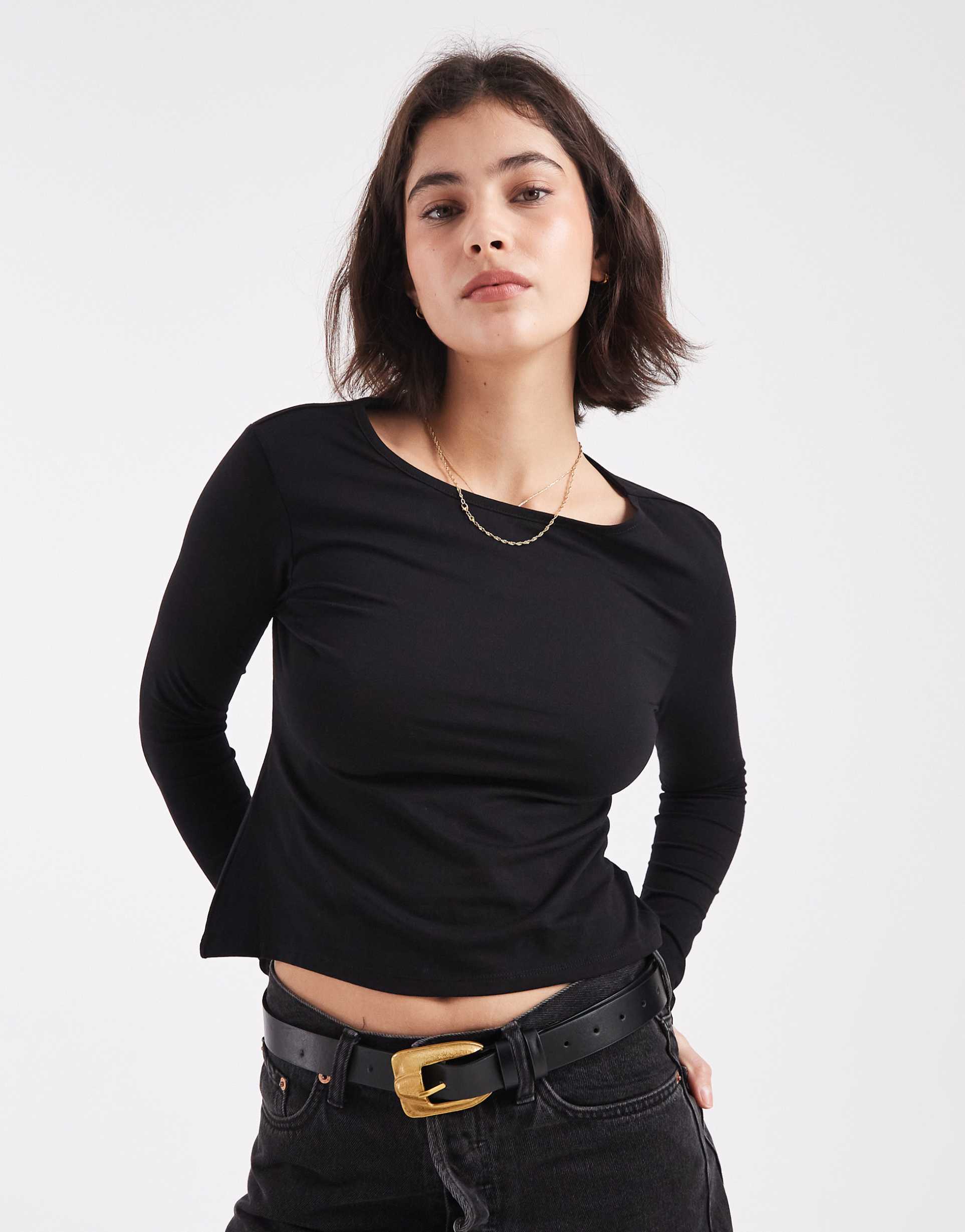 mango teen v-neck sculpt top in black