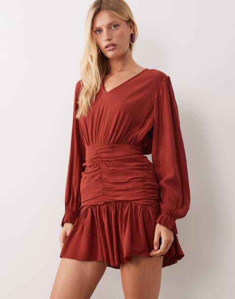 Mango Teen vestito corto a maniche lunghe con arricciature rosso scuro - view 1