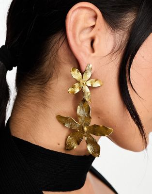 Mango tiered flower earrings in gold