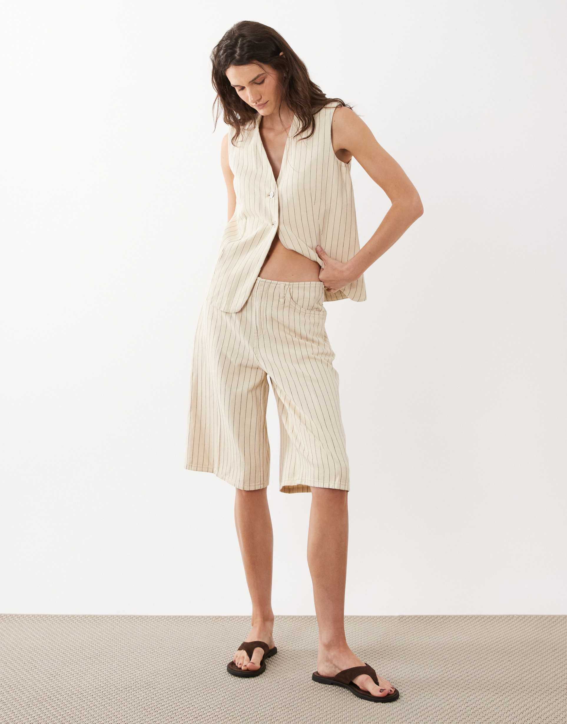 mango tony denim bermuda shorts in beige stripe - part of a set