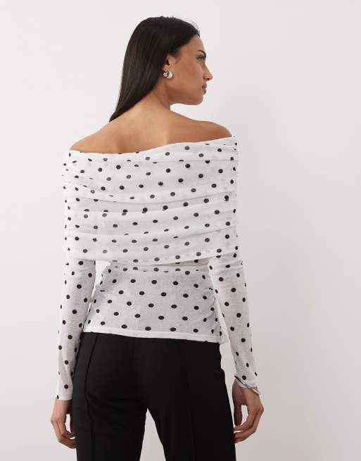 Mango - Top met blote schouders, lange mouwen en stippen in wit en zwart, 4 van 4