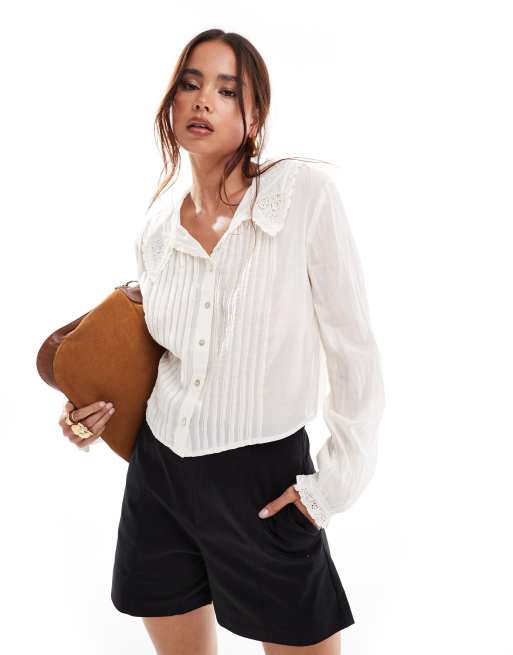 Mango - Top met broderie en kraagje in wit