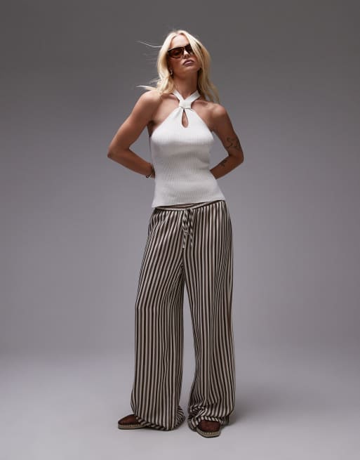 Mango twist halter key hole knit top in white