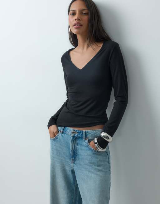 Mango v neck long sleeve t-shirt in black , 2 of 4