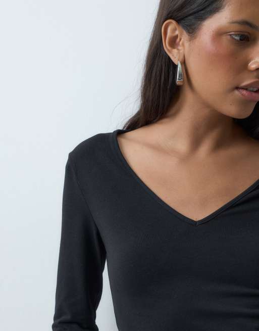 Mango v neck long sleeve t-shirt in black , 3 of 4