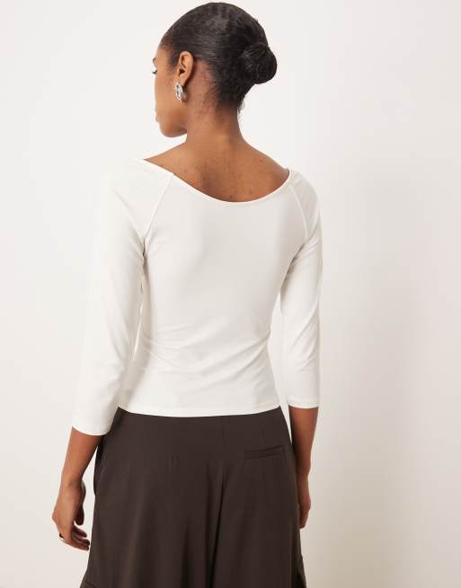 Mango v neck off shoulder long sleeve top in white, 3 of 4