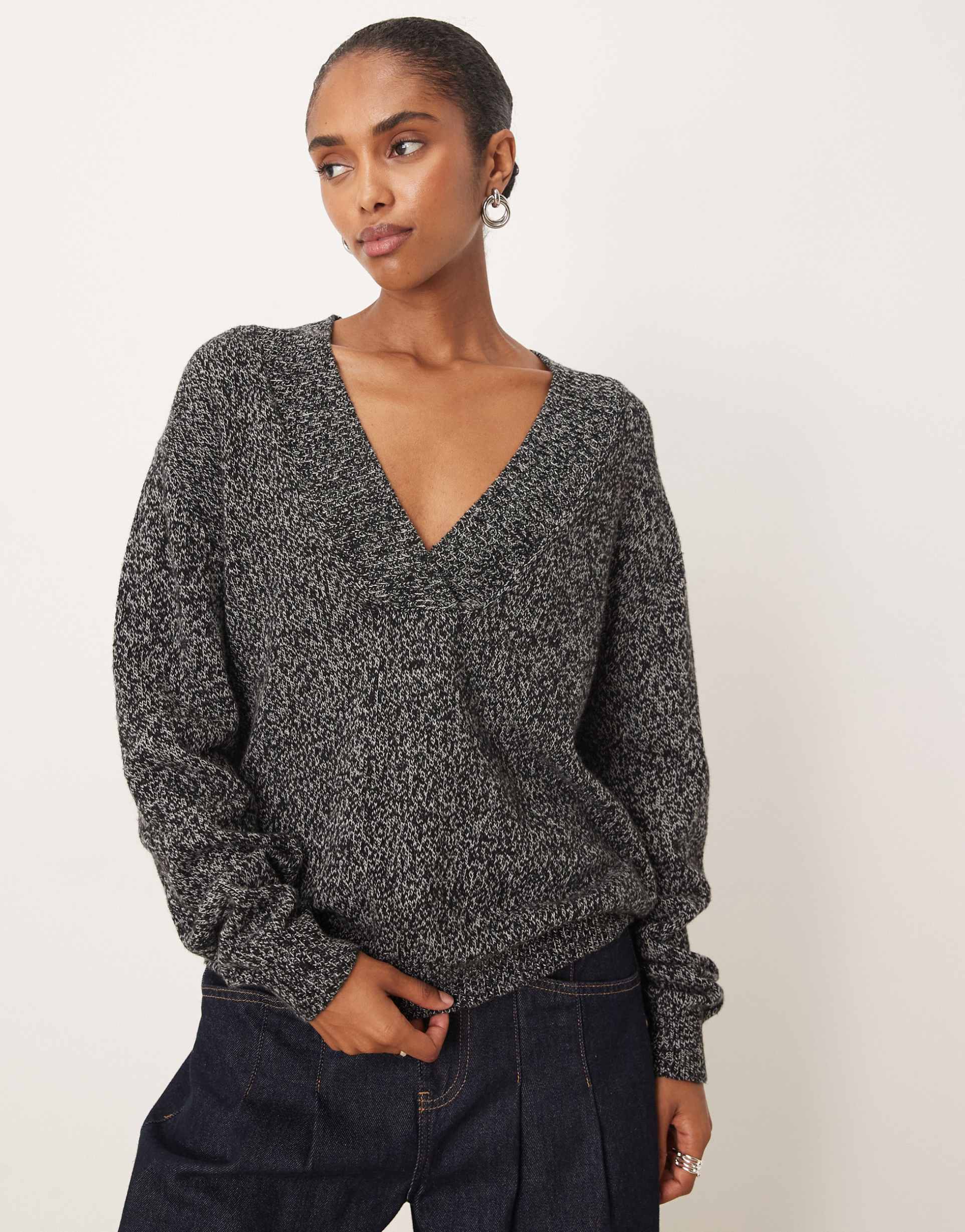 mango v neck sweater in salt and pepper