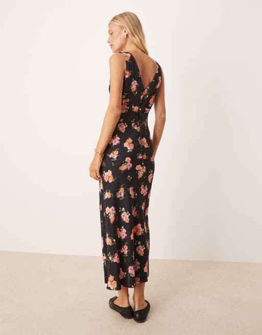 Mango v neck tea dress in dark floral print , 4 of 4