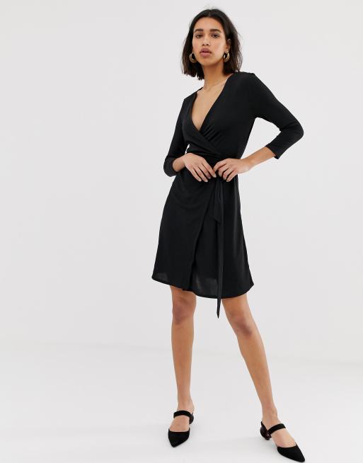 Black v neck wrap hot sale dress