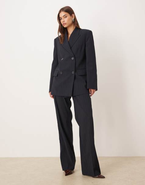 Mango - Varsovia - Coordinato blu navy gessato con blazer sartoriale oversize e pantaloni - view 1