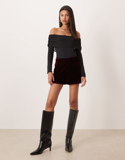 Mango velvet micro short in burgundy