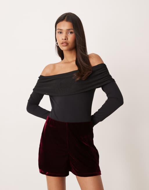 Mango velvet micro short in burgundy, 2 of 5