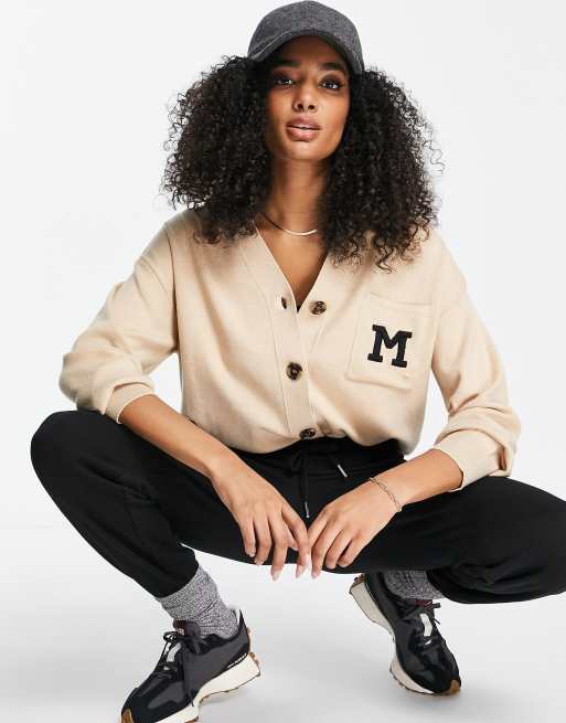 Mango - Vest met knopen aan de voorkant en 'M'-initiaal in camel