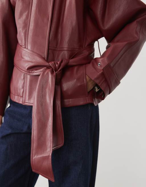 Mango veste ceinturée en imitation cuir à col cheminée couleur baie, 3 de 4