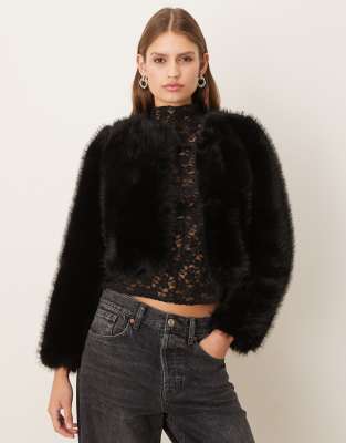 Mango - Veste courte en fausse fourrure sans col - Noir