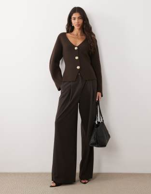 Mango - Veste en maille compacte avec boutons dorés - Chocolat-Brown