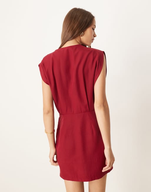 Mango - Vestito corto senza maniche rosso scuro drappeggiato con scollo a V, 2 di 4