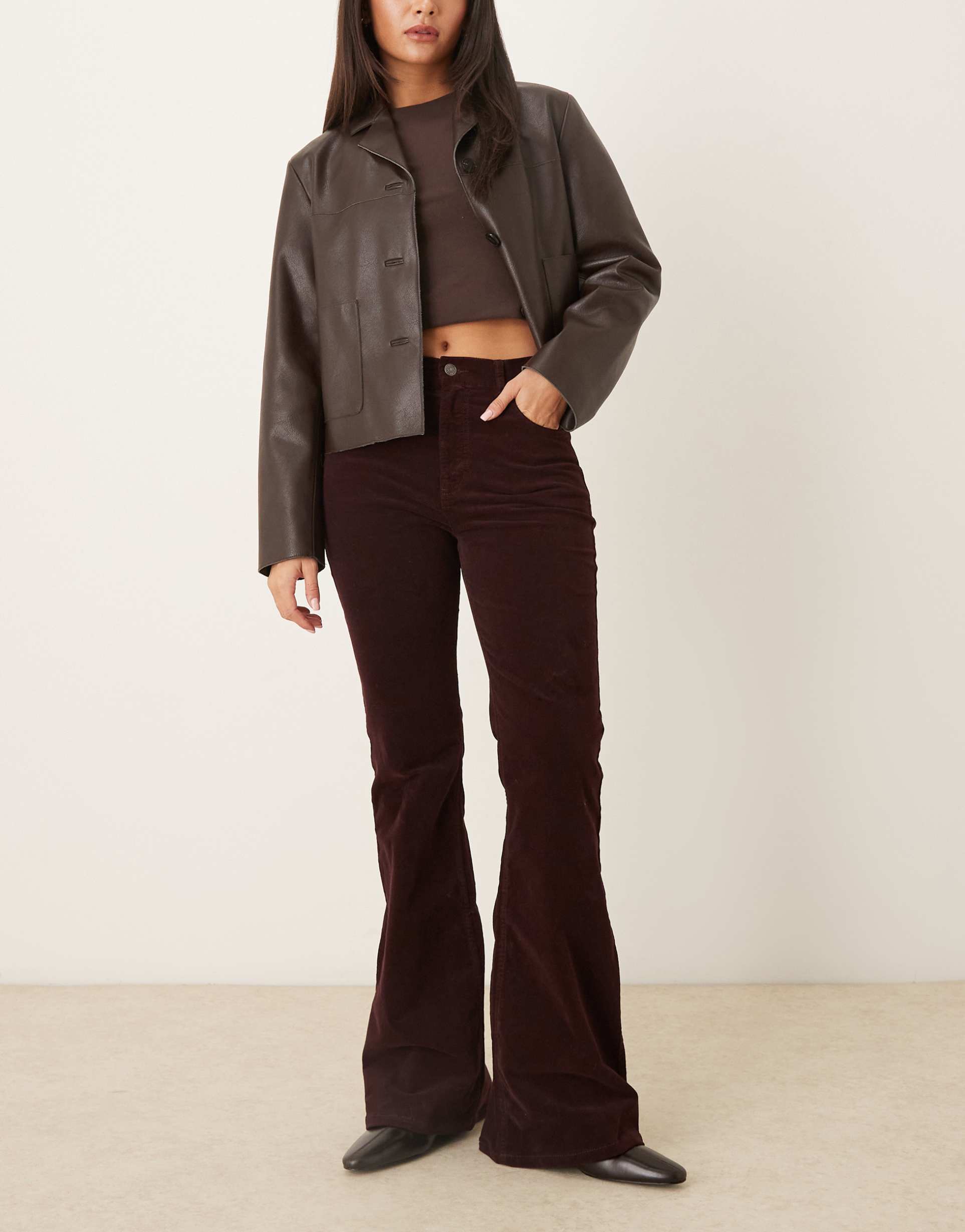 mango violet 100% cotton flared jeans in burgundy