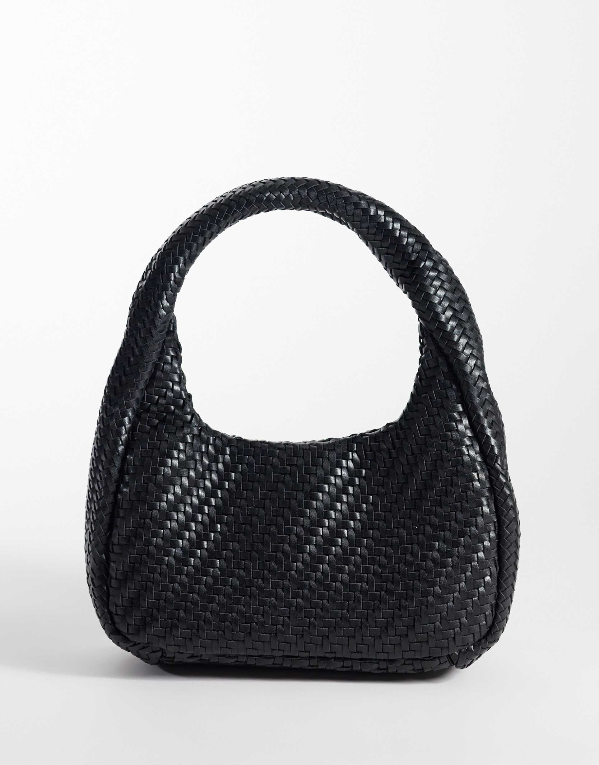 mango weaved faux leather hand bag in black
