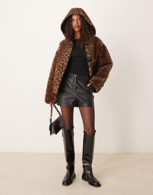 Mango – Wendejacke in Braun mit Kunstpelz in Leoparden-Optik
